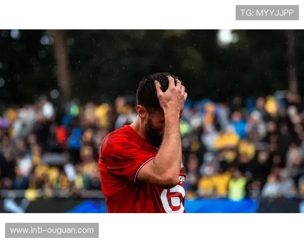 吉鲁中横梁里尔错失扳平良机